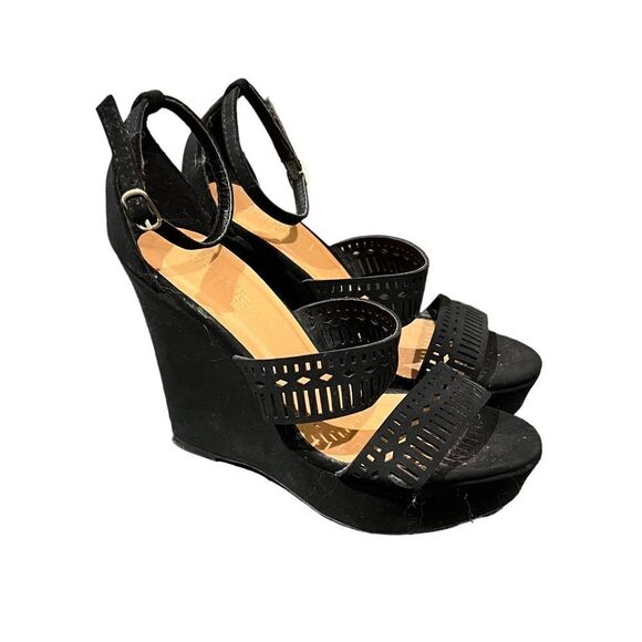 3 for $30!‎ Charlotte Russe black platform wedges - Picture 5 of 6